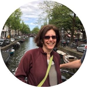 Meet your Posher, Evi